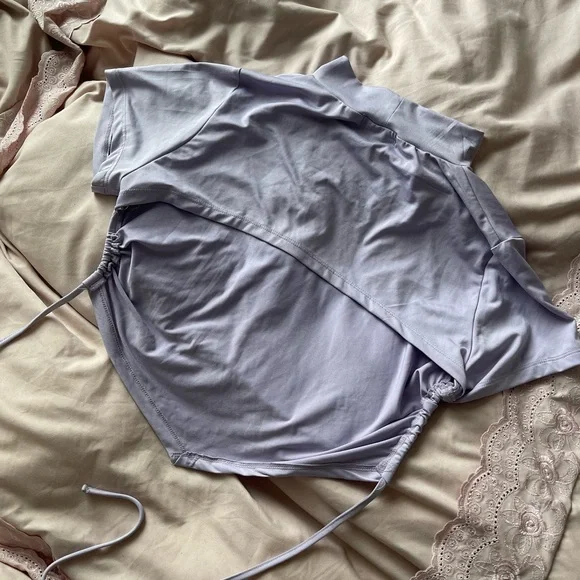 Lavender Mock Neck Ruched Top - Picture 2 of 7